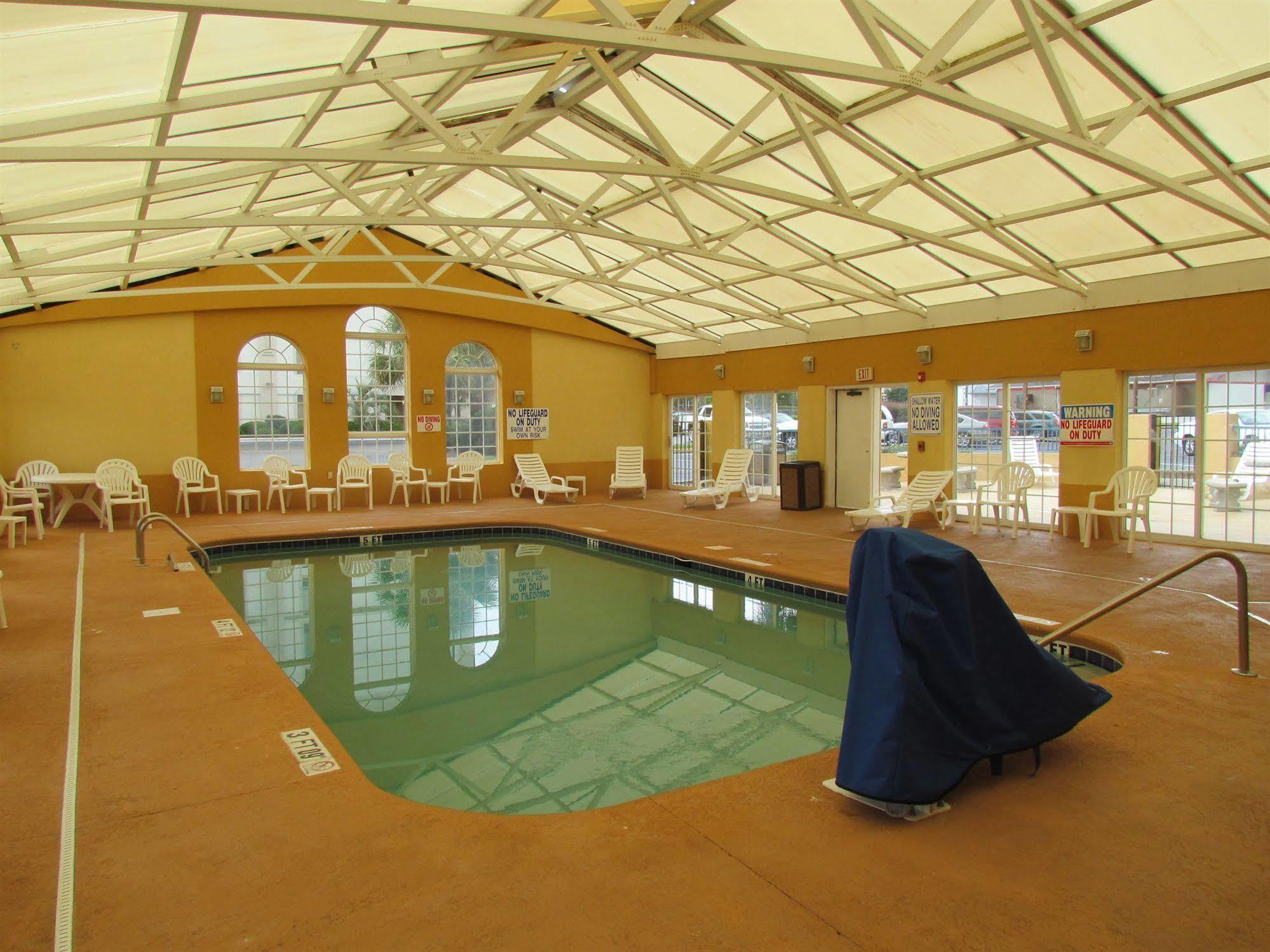 קולומביה Comfort Inn & Suites Ftjackson Maingate מראה חיצוני תמונה