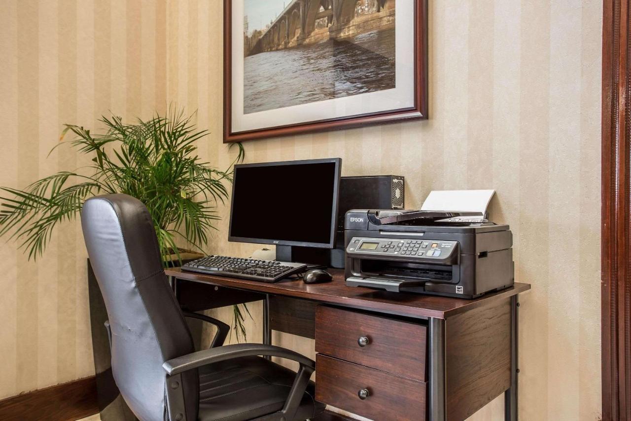 קולומביה Comfort Inn & Suites Ftjackson Maingate מראה חיצוני תמונה